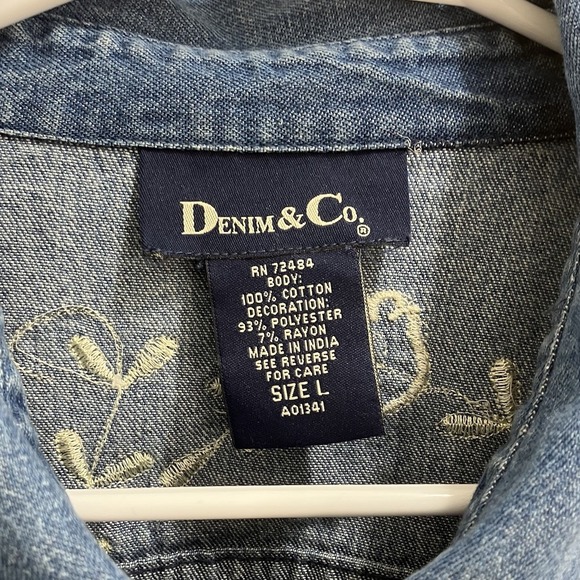 VTG Denim & Co Floral Denim Button Up Womens Large AOP Embroidered Y2K Flowers - Picture 5 of 10